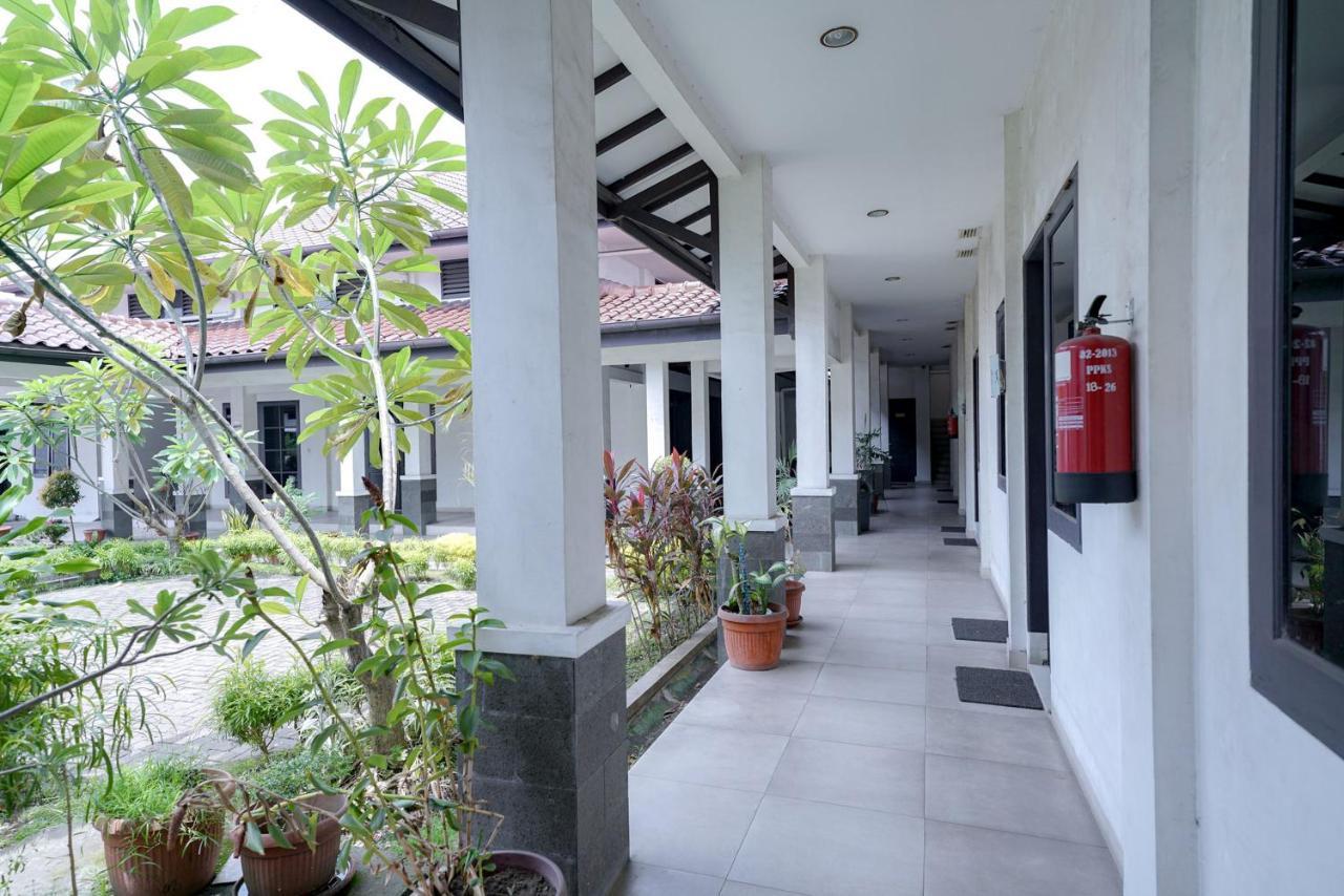 Reddoorz @ Avros Guest House 메단 외부 사진