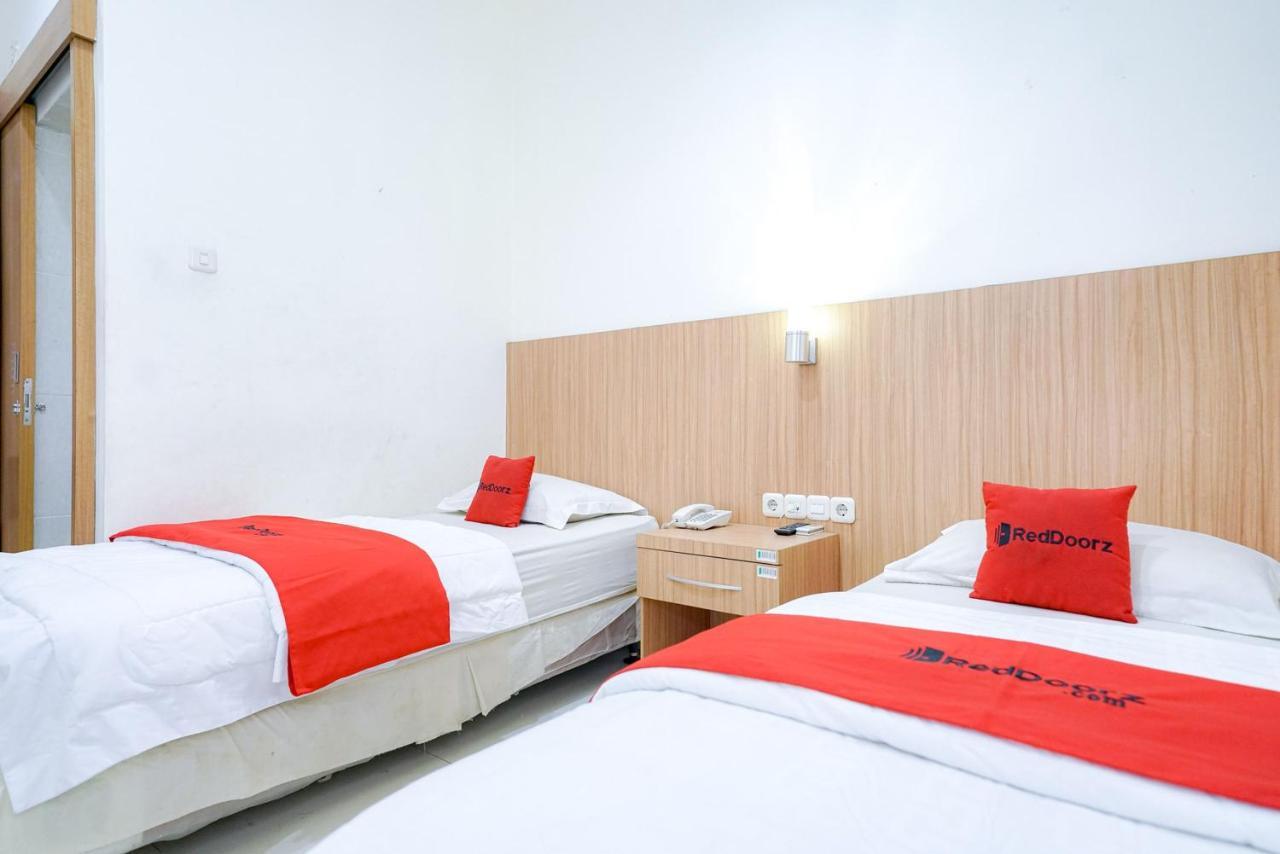 Reddoorz @ Avros Guest House 메단 외부 사진
